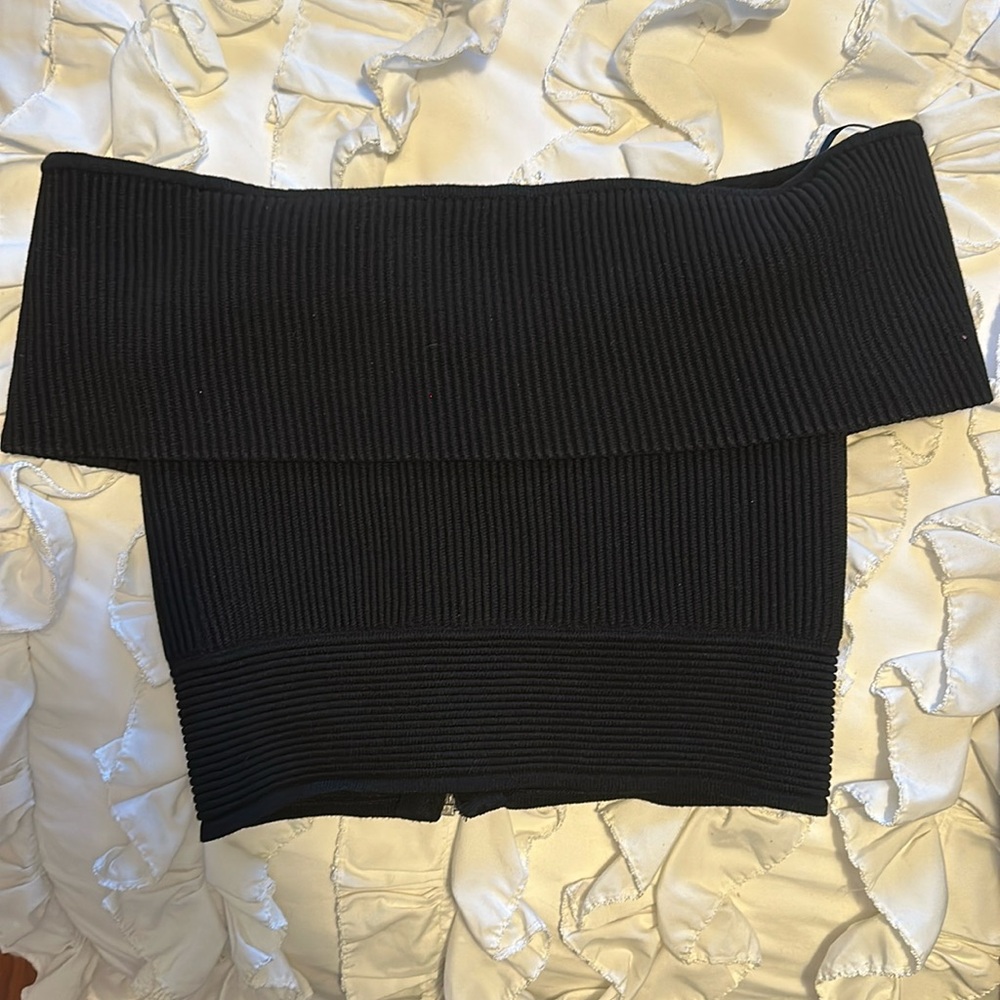 Black Gianni Bini Crop top NWT
